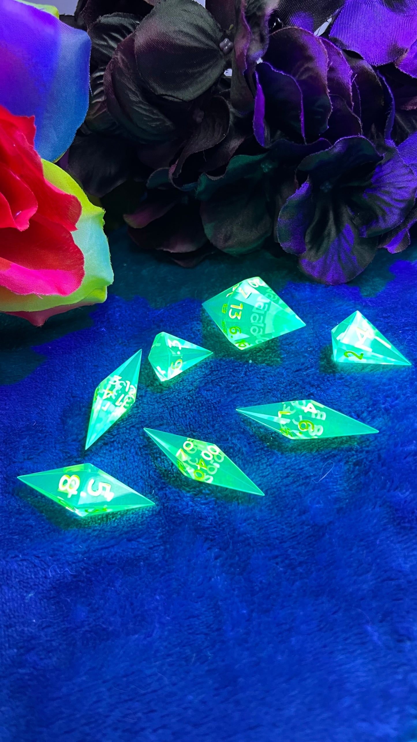 Uranium - Standard 7 Set Dice  - Fine Art Dice - Crystal Set