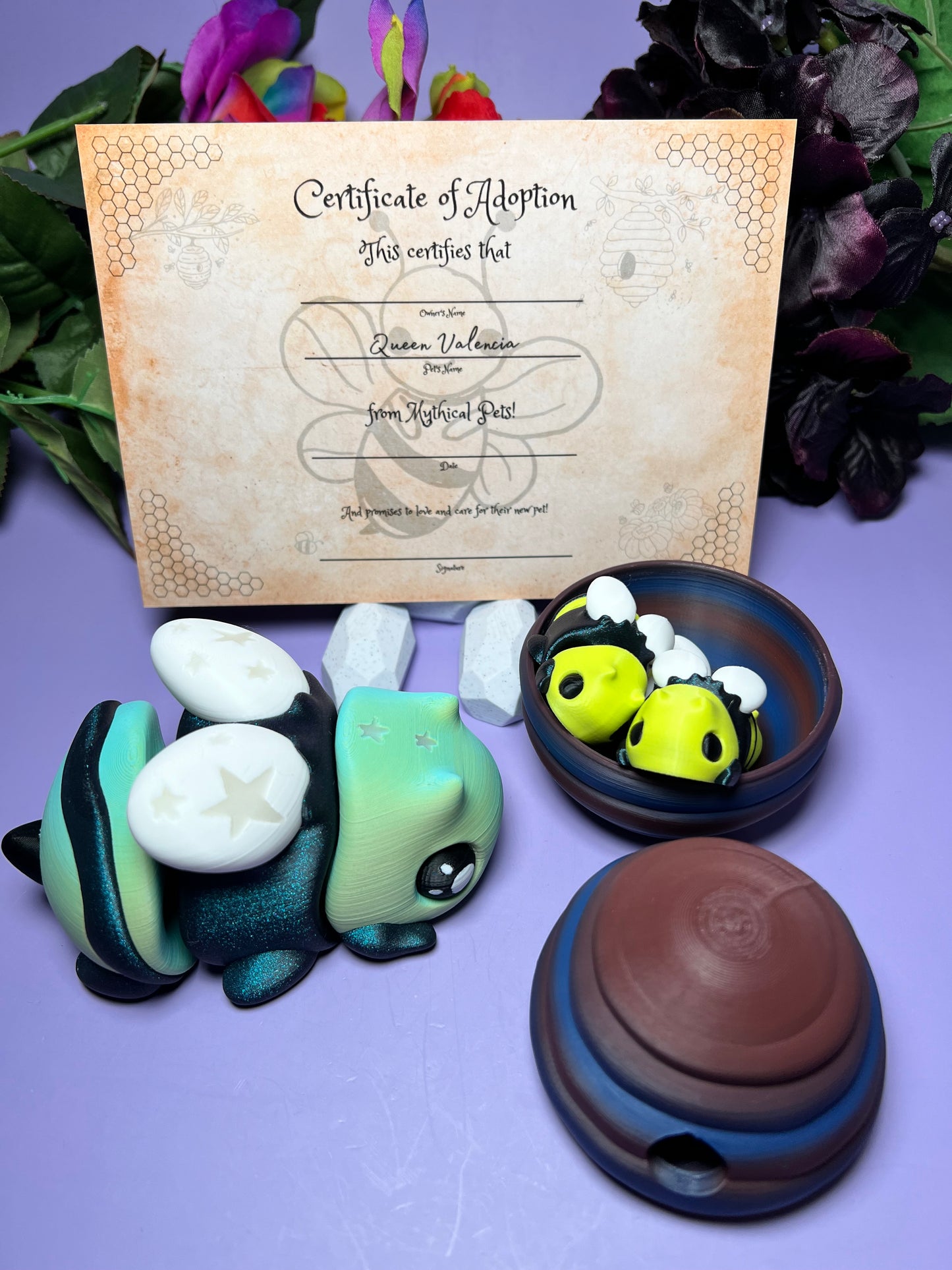 Queen Valencia - The Hive Queen - Mythical Pets