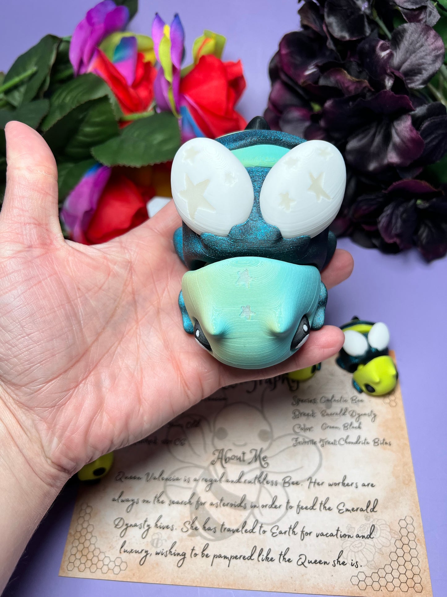 Queen Valencia - The Hive Queen - Mythical Pets