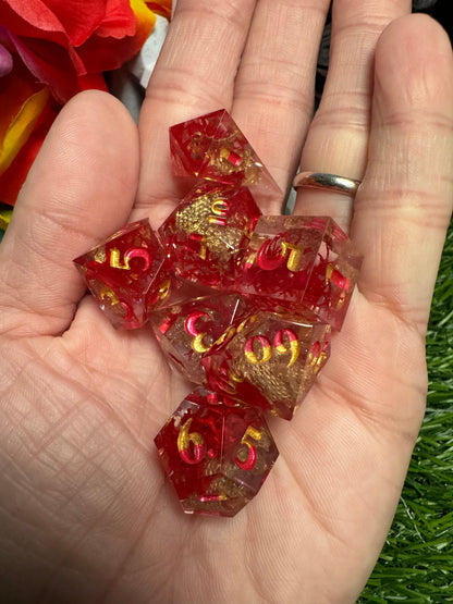 Sacrifice - Shard D4 - 7 Set Dice  - Fine Art Dice