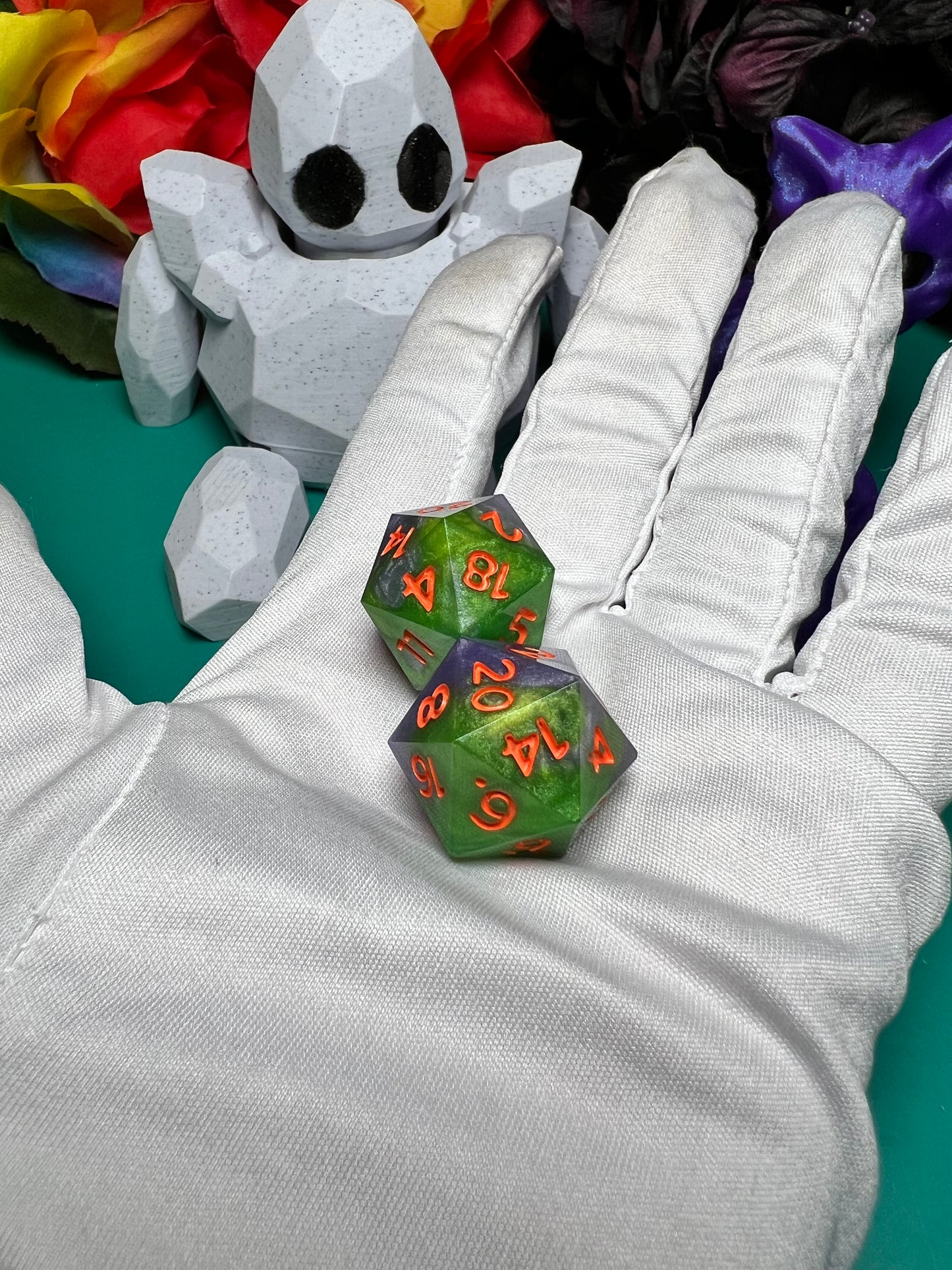 Standard D20 Advantage Pair - 20mm Standard Dice - Spooky