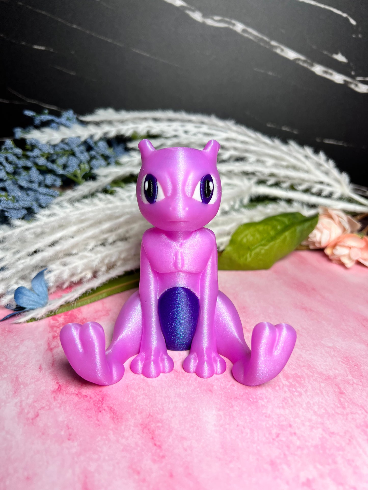 Sitting Mewtwo