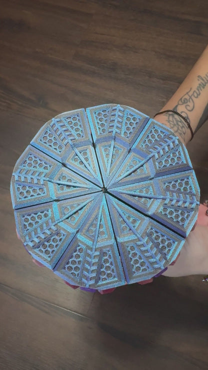 Twist Open Dice Case