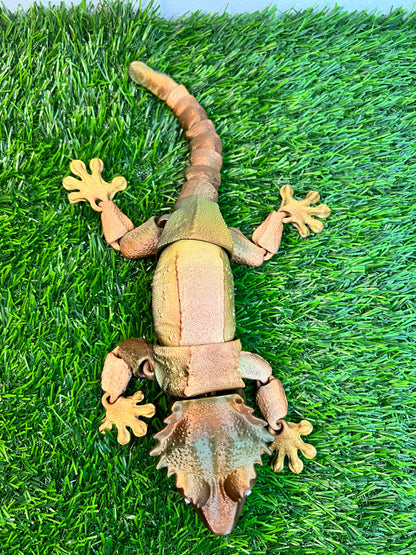 Gary - The Crested Gecko - Adoptable Articulated Animals