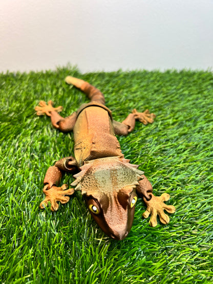 Gary - The Crested Gecko - Adoptable Articulated Animals